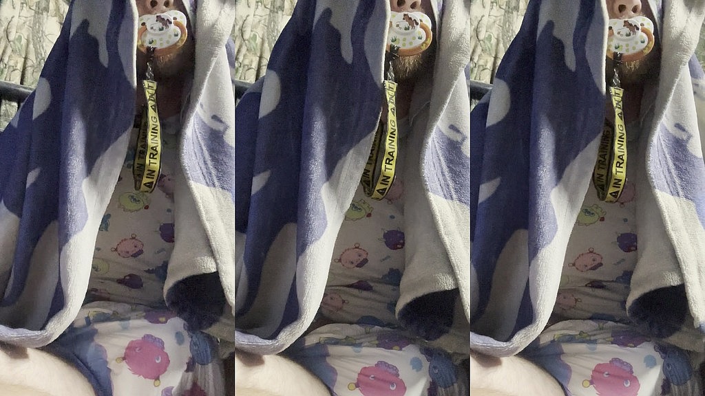 diaper mickel: making a mess (Diaper Mickel) diaper mickel: making a mess (Diaper Mickel)