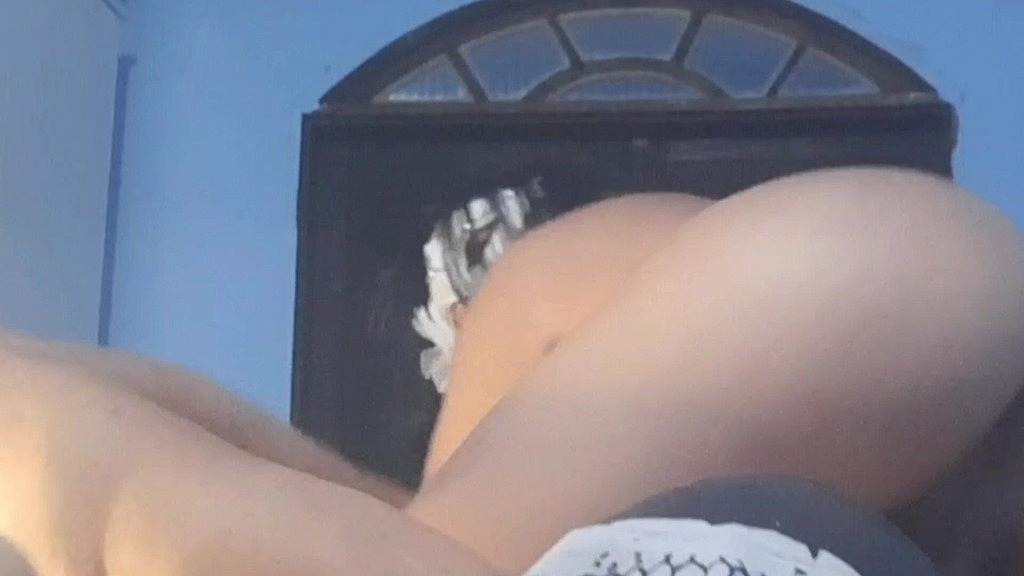 Crazydesire1, Crazydesire: ti metto il mio grosso culo e la mia figa in faccia perché tu mi succhi e mi lecchi tanto mentre sono così fottutamente eccitata. (AnalVids.com) i sit my big ass and pussy in your face to you suck and lick me a lot while i m so fuck horny. (Crazydesire1, Crazydesire)