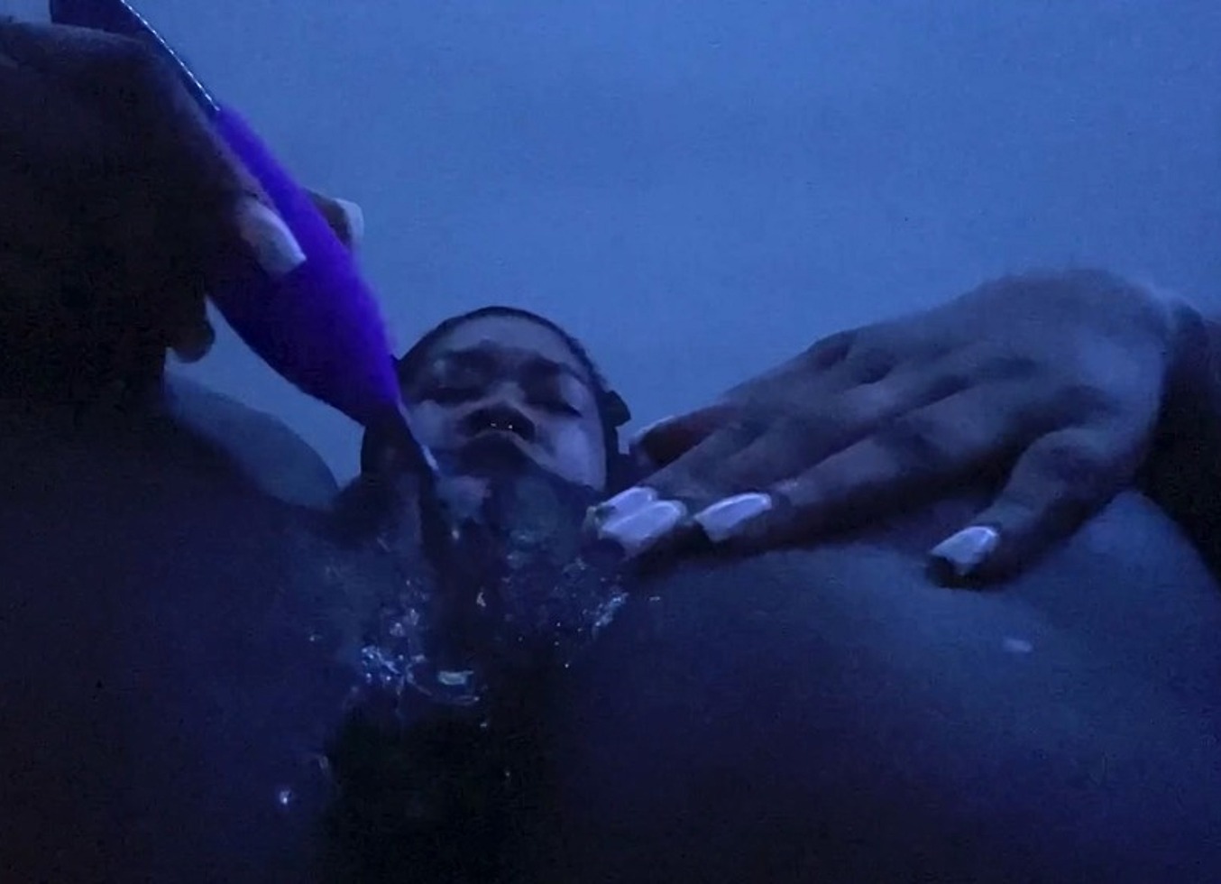 Ebony Creamer Squirts For Thr First Time