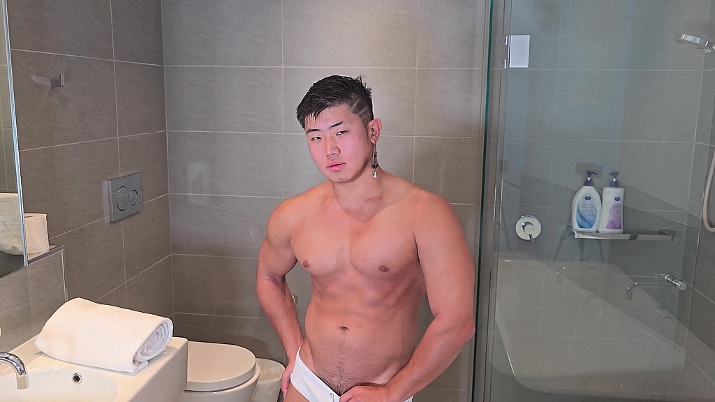 work out and shower teaser (Amon) work out and shower teaser (Amon)