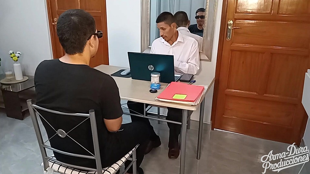 entrego mi culo para un nuevo trabajo (Thony Boy,gay) entrego mi culo para un nuevo trabajo (Thony Boy,gay)