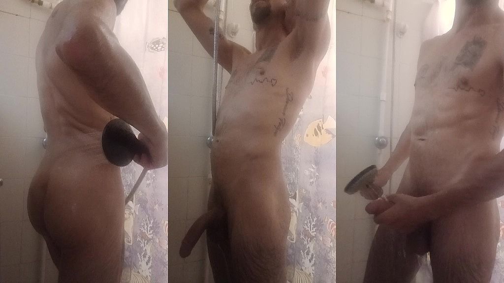 una ducha, un plug y yo (LustSaintx) una ducha, un plug y yo (LustSaintx)