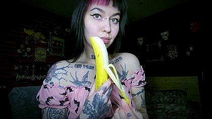 Banana MUKBANG