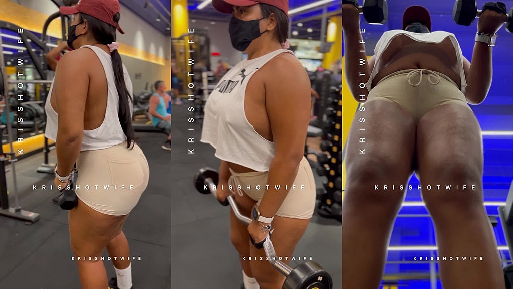 training in a loose-fitting blouse without a bra at a public gym (Kriss hotwife) training in a loose-fitting blouse without a bra at a public gym (Kriss hotwife)