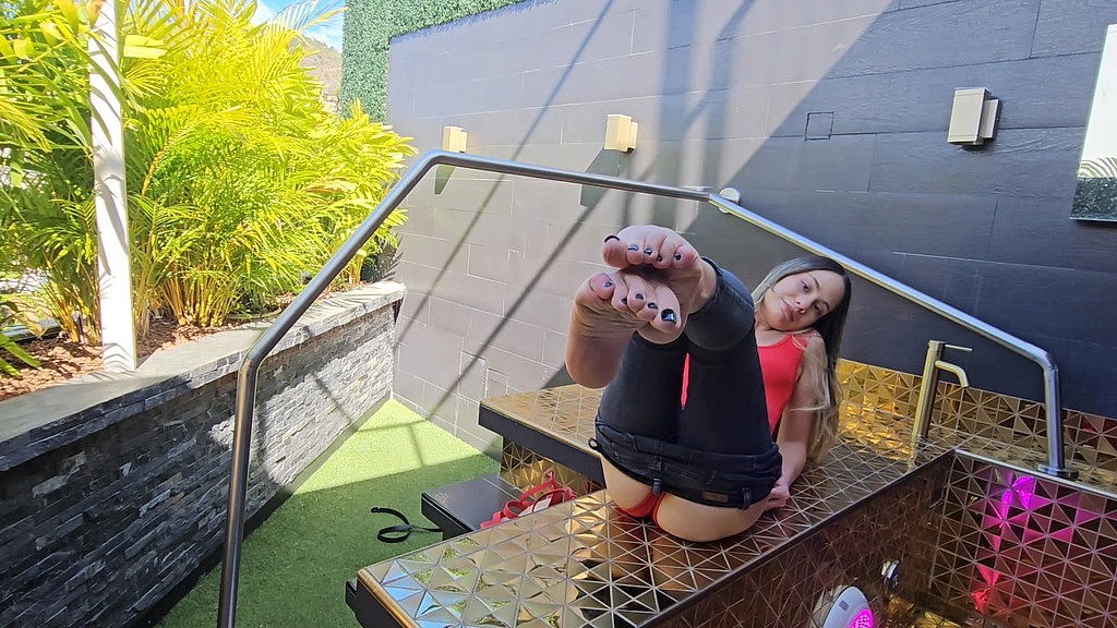 Наталія, Гектор: на червоних підборах я дуже смачно мастурбую (AnalVids.com) in red heels i masturbate very deliciously (Natalia, Hector)