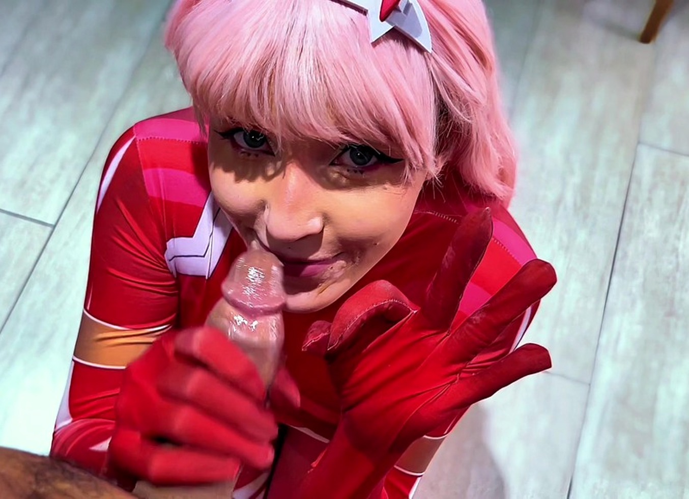 Cosplay Zone - Zero Two Ft. Yummi Paradise