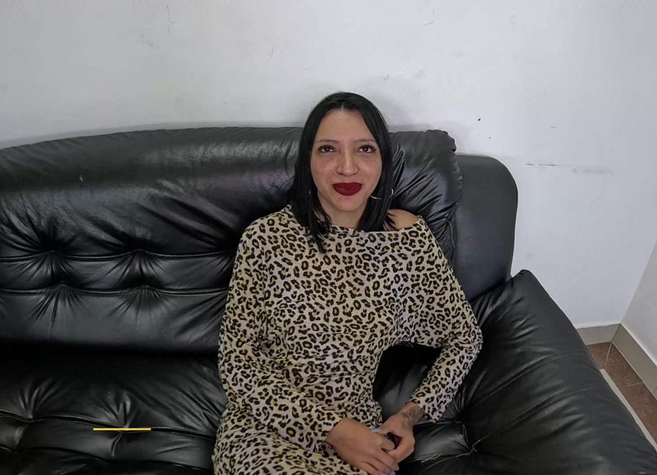 POV Com Anal Intenso E Gozada Dentro Com A Estreante Livia Park