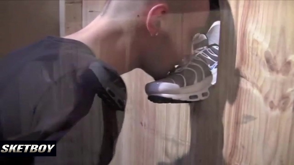 sketboy - sniff my sneakers through the glory hole (Skorp, Thomas) sketboy - sniff my sneakers through the glory hole (Skorp, Thomas)