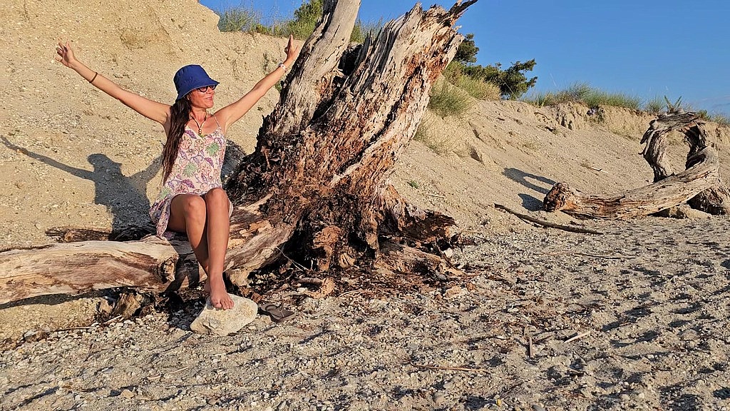 pee in the desert#girl in a dress without panties (DaddyPower4) pee in the desert#girl in a dress without panties (DaddyPower4)