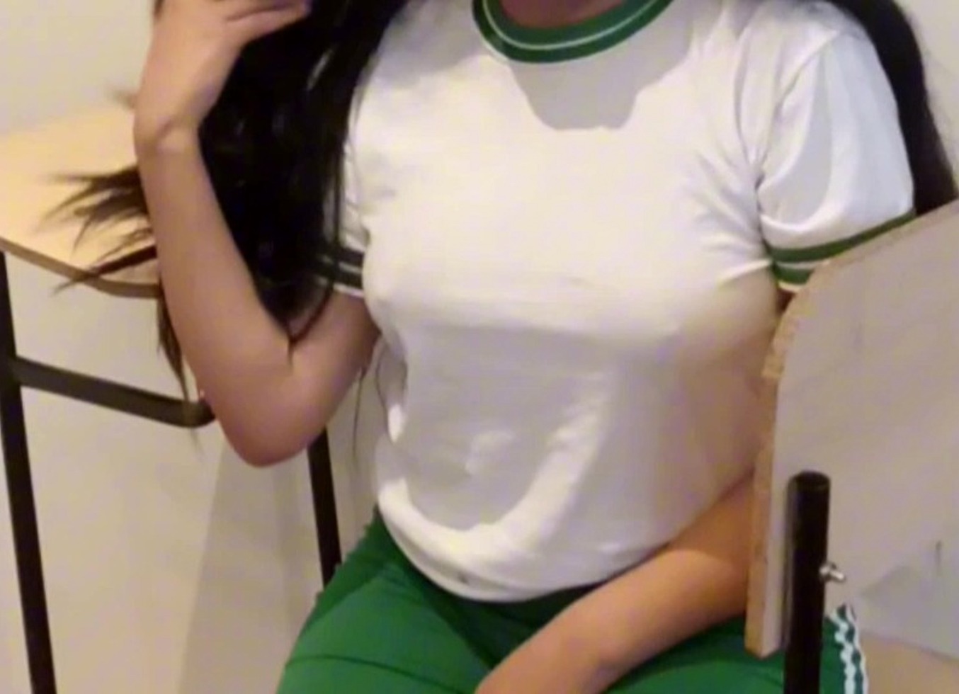 Joven Mexicana De Escuela Espera En El Salon De Clases Para Que Le Metan La Verga. Casero Real Con Companero De Escuela. Cogiendo Despues De Clase De Educacion Fisica (Sheer Complete Video)