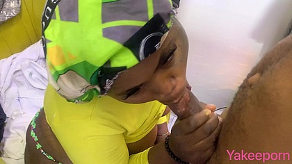 The pussy was so sweet that I have to remove the condom and gave it to her raw