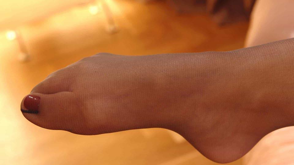 Aria at her naughty best