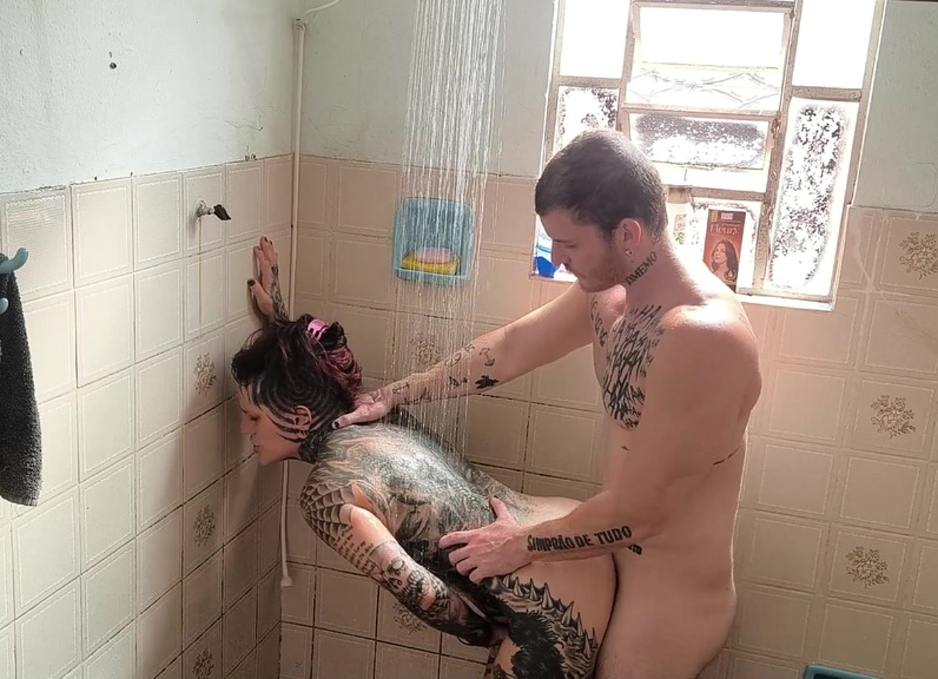 Meu Meio-Irmao Me Comeu No Banho