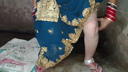Beautiful bhabhi pissing with bedroom sex