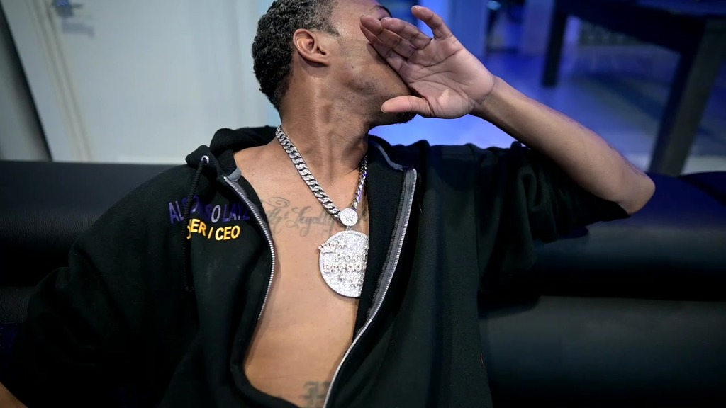 alphonsolayz fucks chanel barbie