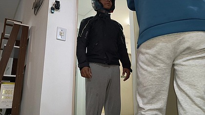Cliente pediu para o motoboy subir na intencao de fazer e conseguiu.