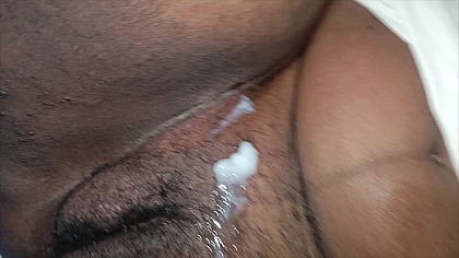 Ce qui s’est passe apres minuit est incroyable...Black sexy au gros seins, gros levre pour bien suce