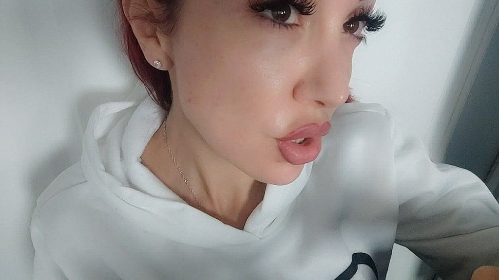 nose nose sexy nose with golden treasure inside (Blackwidow, Chantal channel) nose nose sexy nose with golden treasure inside (Blackwidow, Chantal channel)