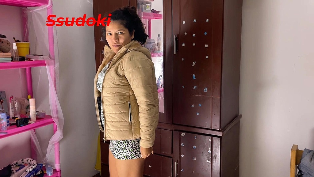 la novia de mi mejor amigo se puso una mini falda y empiezo a verla pero se dio cuenta y me castigo follandome con su enorme culo y vagina (Sudoki3, Elbergaslocas) la novia de mi mejor amigo se puso una mini falda y empiezo a verla pero se dio cuenta y me castigo follandome con su enorme culo y vagina (Sudoki3, Elbergaslocas)