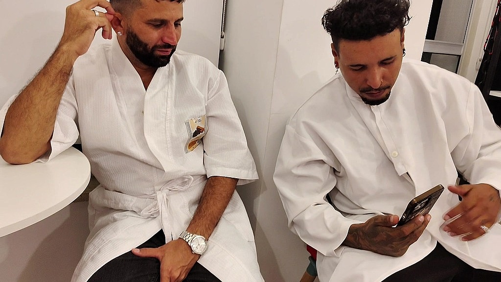 Dois Irmaos Safadao Massagista Pegou Ana E Fudeu Gostoso