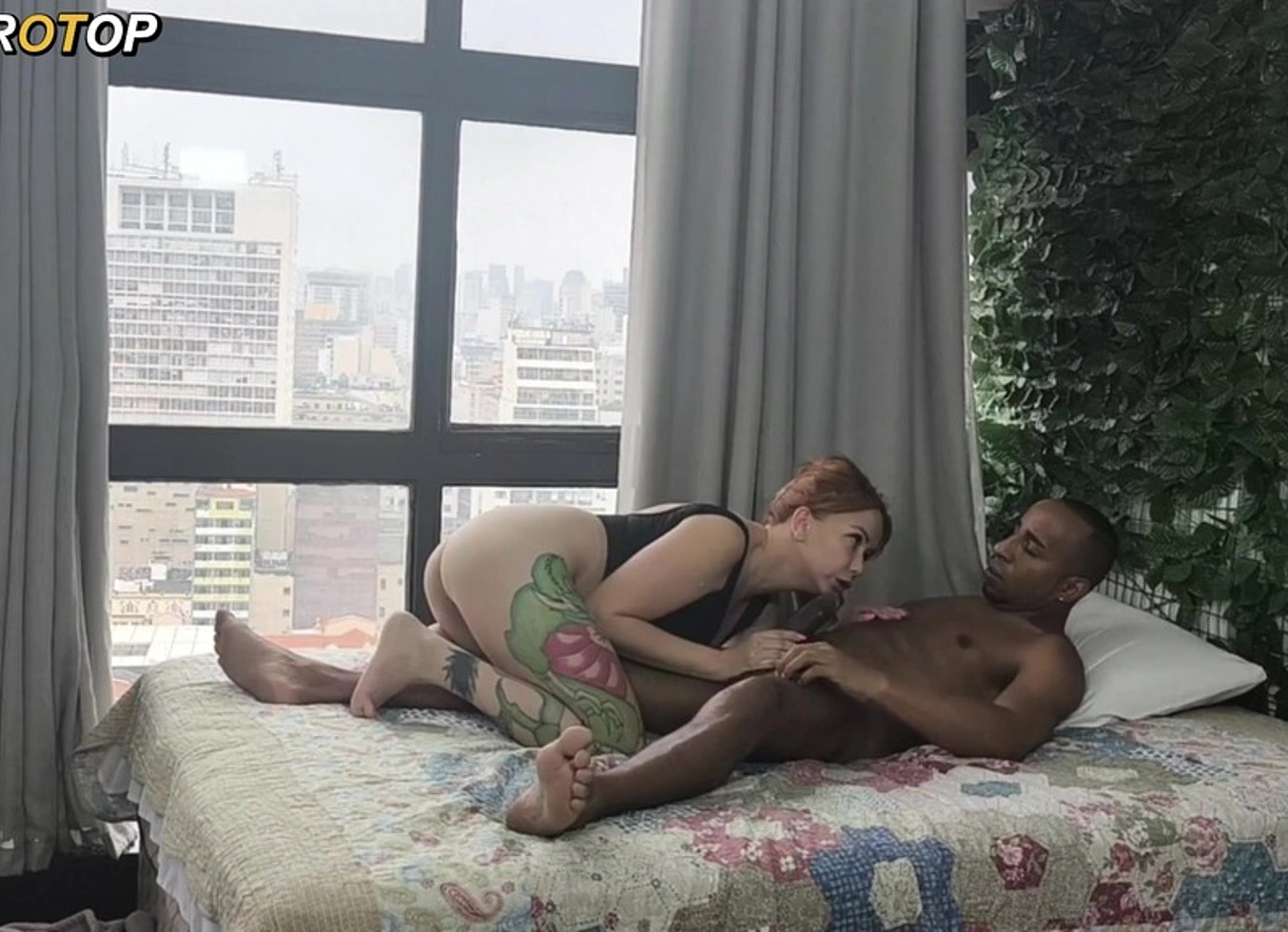 Safada Faz Programa Sem O Marido Saber E Descobre Em Um Video No Xvideos