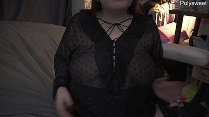 Solo Milf masturbates with a new vibrator to orgasm with a strong squirt