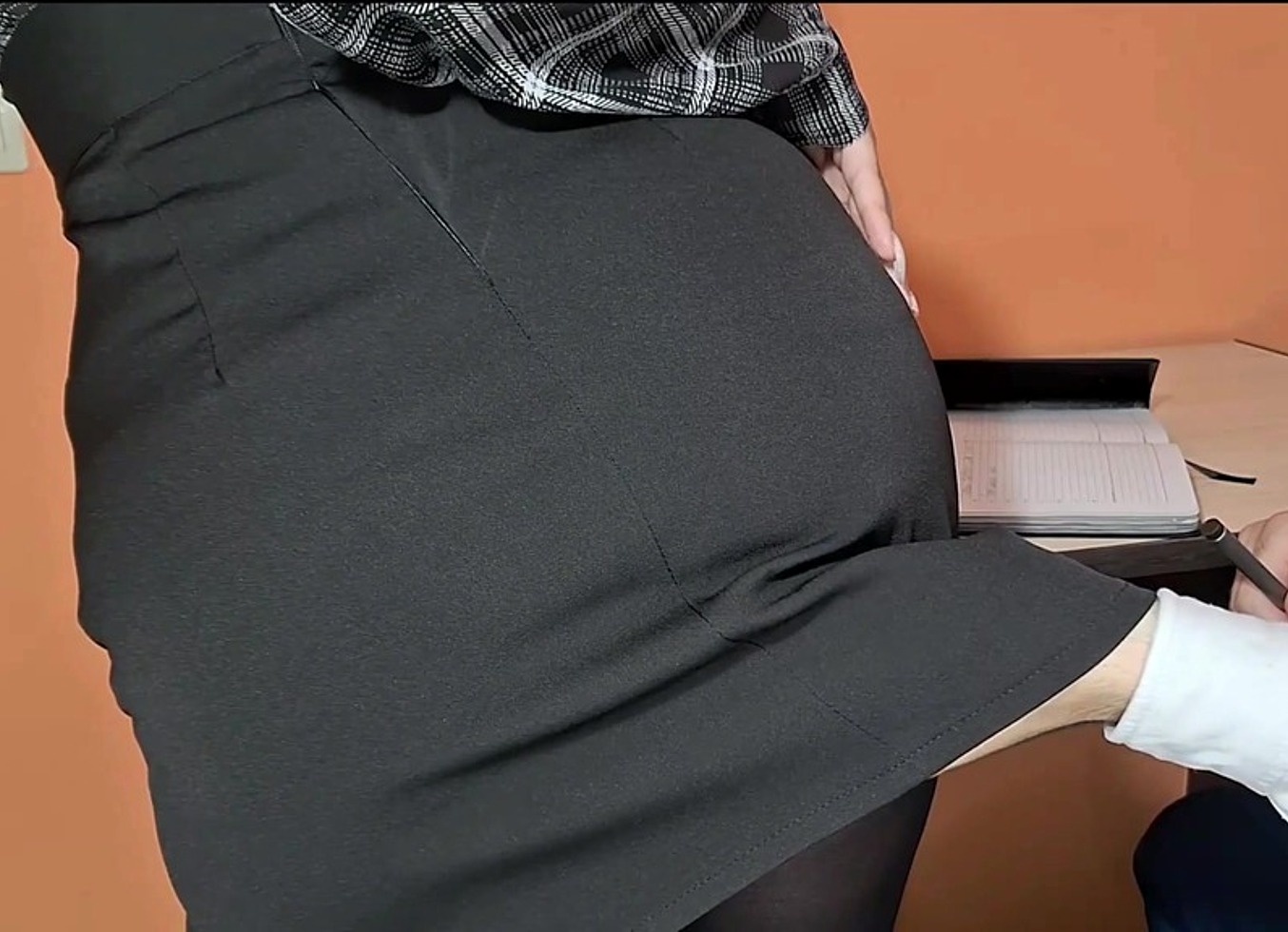 Doll Girl Tries Sex And Caresses