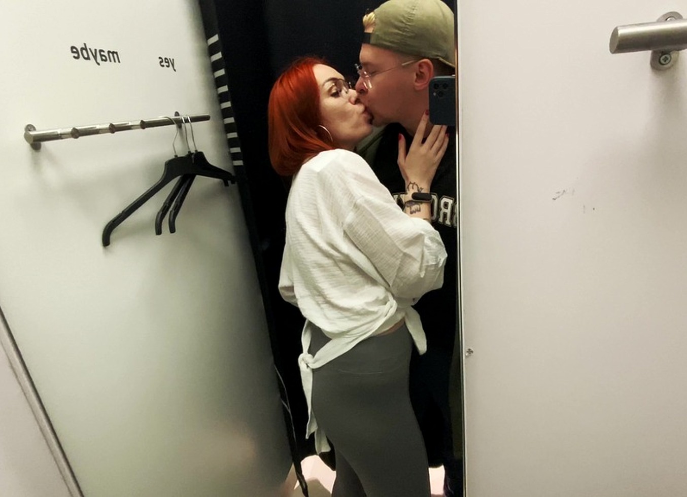Creampie | Passionate Kissing In A Fitting Room And Hot Sex In A Mall Toilet