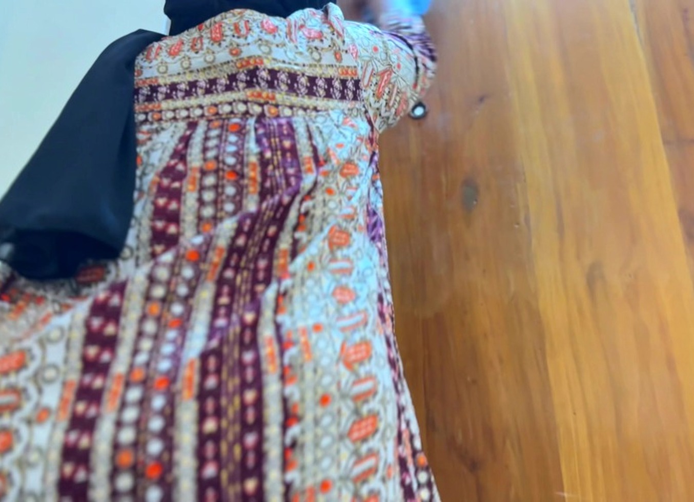 Egypt Beautiful Big Ass & Huge Boobs Hot Stepmom Cleaning My Room & I See Her Hot Booty & Masturbate