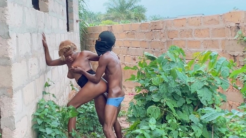 she fuck the farmer who caught her masturbating... full video (Ladygold Fire, Skinnyguy) she fuck the farmer who caught her masturbating... full video (Ladygold Fire, Skinnyguy)
