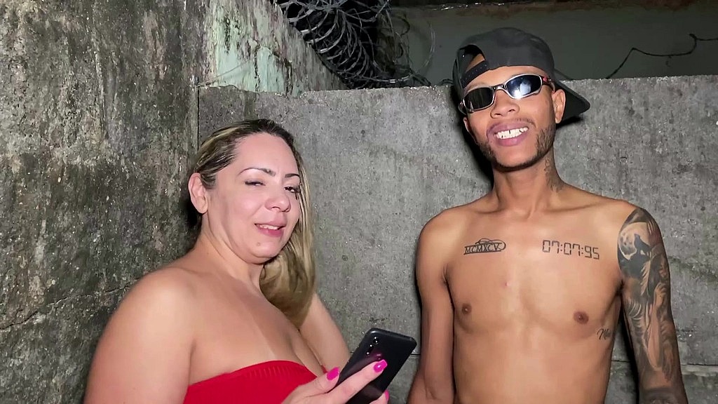 fodendo com o maloqueiro na quebrada a noite, pra ninguem ver eu dando meu cuzinho (Meck, Suzie Slut) fodendo com o maloqueiro na quebrada a noite, pra ninguem ver eu dando meu cuzinho (Meck, Suzie Slut)