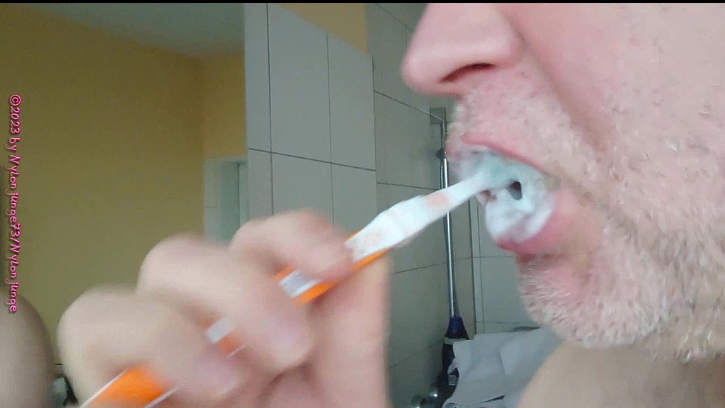 cooler spass mit dem natursekt (Carmen Nylonjunge, Oma Nylonjunge) cooler spass mit dem natursekt (Carmen Nylonjunge, Oma Nylonjunge)
