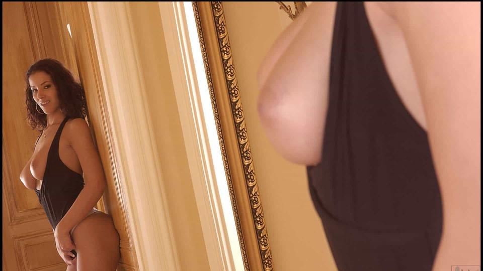 Horny to strip for these strangers