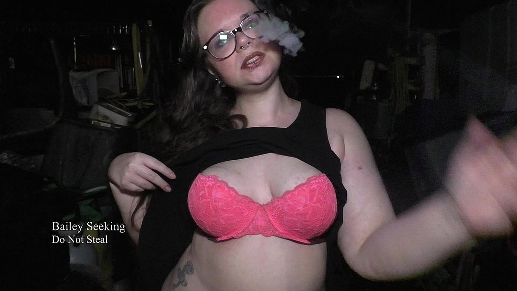 smoke and stroke (Bailey Seeking) smoke and stroke (Bailey Seeking)