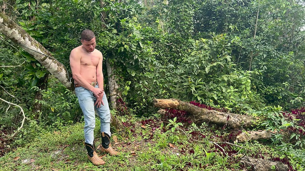 de ferias na fazenda, fiz o capataz encher meu cu de leite (Rodrigo Cirino,Joao Alves) de ferias na fazenda, fiz o capataz encher meu cu de leite (Rodrigo Cirino,Joao Alves)