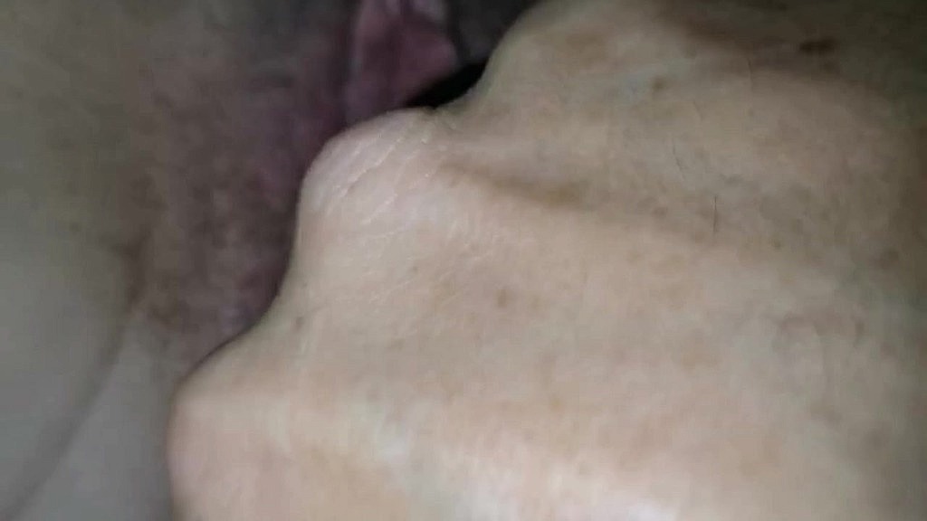 anniedewet - aggiornamento n. 3 - mangiare la fica - 11 gennaio 2024 (Annielust) anniedewet - update #3 - eating pussy - jan 11, 2024 (Annielust)