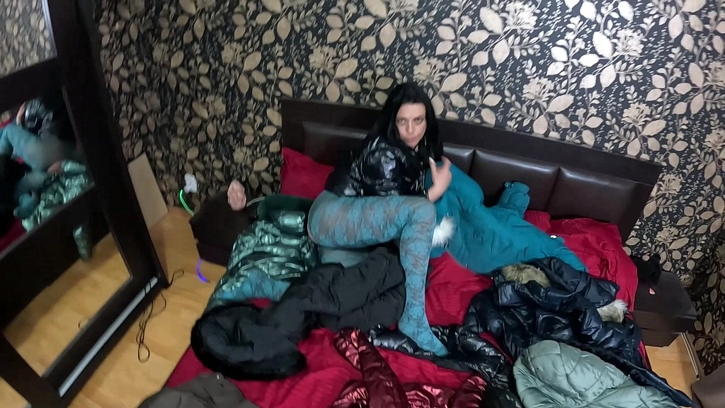 MilfyCalla, The Bad Guy: shiny downjackets for masturbation, rough fucking and cum on my favorite coat (AnalVids.com) shiny downjackets for masturbation, rough fucking and cum on my favorite coat (MilfyCalla, The Bad Guy)