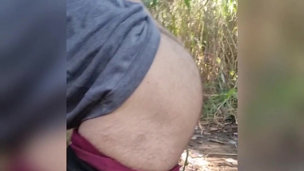 trabalhadores fazendo sexo atras dos matos na hora de almoco. (Professor Dotadu, Porn Backstage) trabalhadores fazendo sexo atras dos matos na hora de almoco. (Professor Dotadu, Porn Backstage)