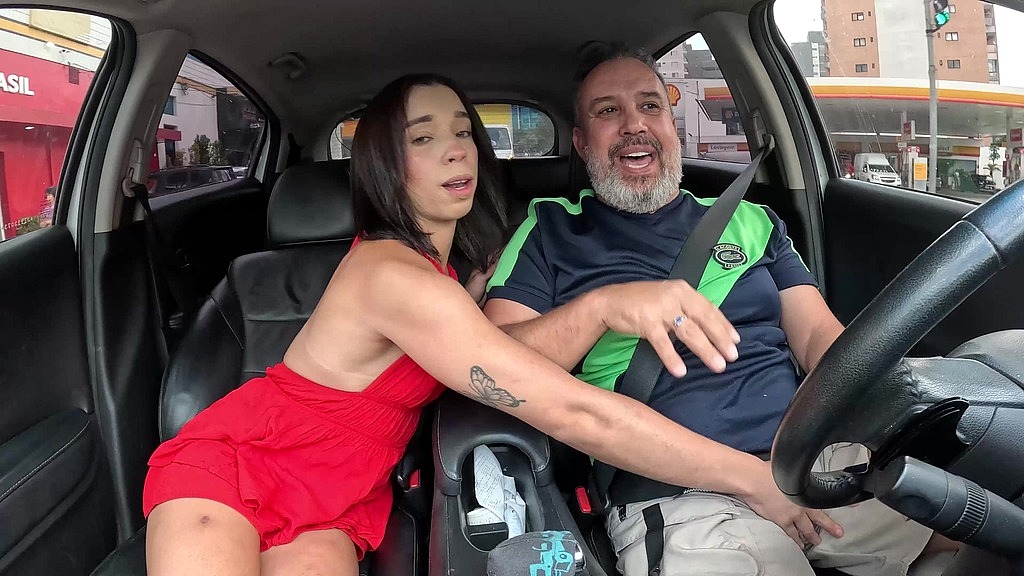 julia vass entra na carona e leva ferro no rabo (Binho Ted, Julia Vass) julia vass entra na carona e leva ferro no rabo (Binho Ted, Julia Vass)
