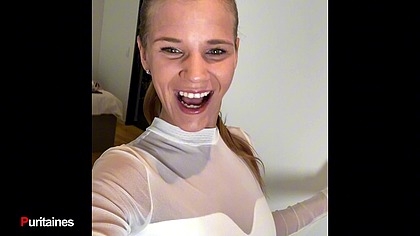 Sarah MacMoore, un selfie en totale decadence.