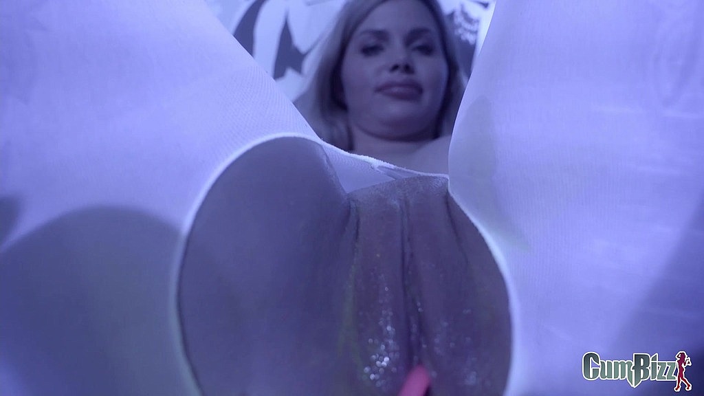 dutch blonde bimbo big tits nuru gel bbc blowjob worship pt2 (Mr Bizz, Vanilla Lila) dutch blonde bimbo big tits nuru gel bbc blowjob worship pt2 (Mr Bizz, Vanilla Lila)