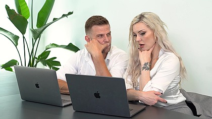Adaptable Blonde Kenzie Taylor Assists In Smooth Property Transaction