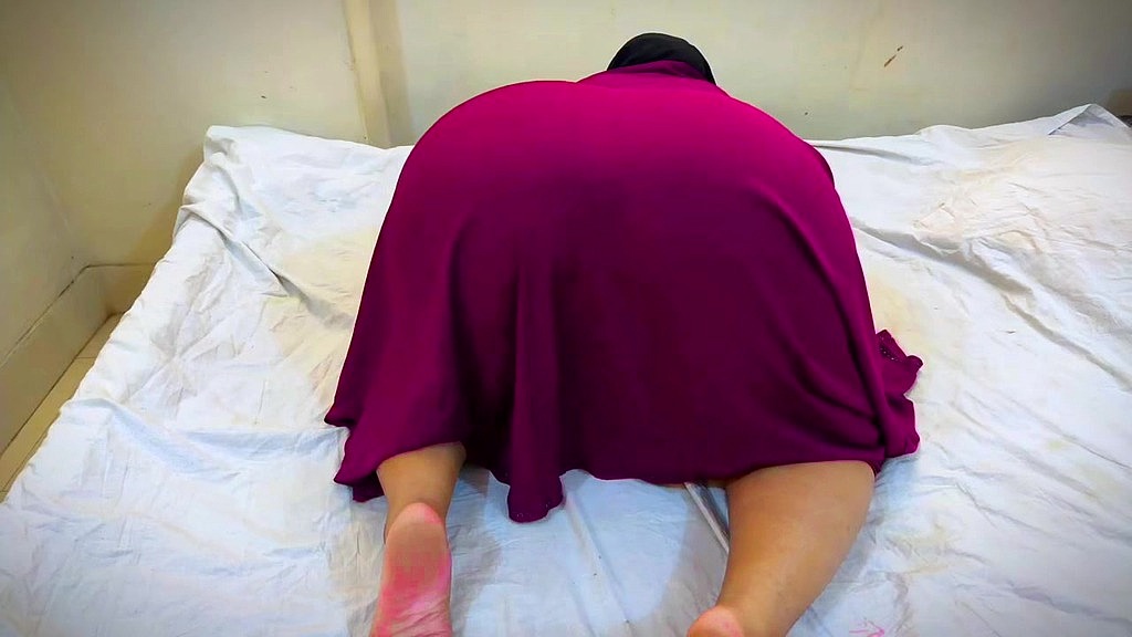 sweet and beautiful irani young girl with big ass & wide pussy in arab hotel for sex (Hotanippe) sweet and beautiful irani young girl with big ass & wide pussy in arab hotel for sex (Hotanippe)