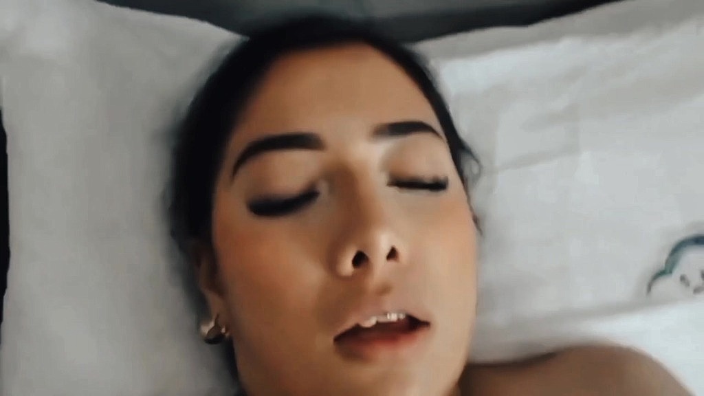 Rebeca: sexy bitch moaning (AnalVids.com) sexy bitch moaning (Rebeca)