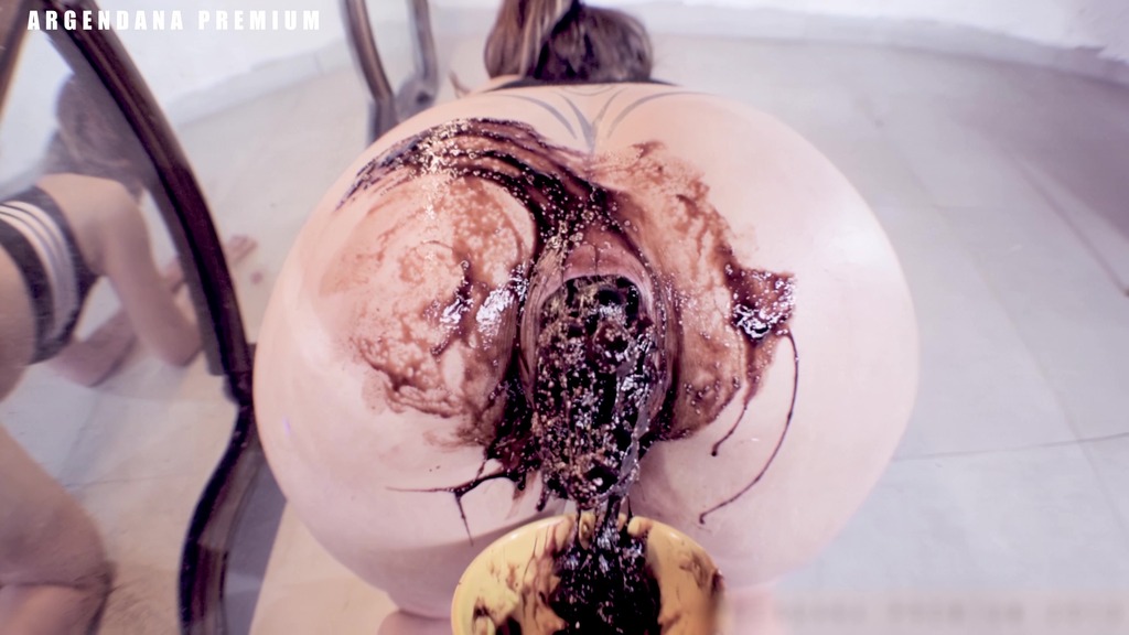 I NEED TONS OF FRUITS INSIDE MY ASS