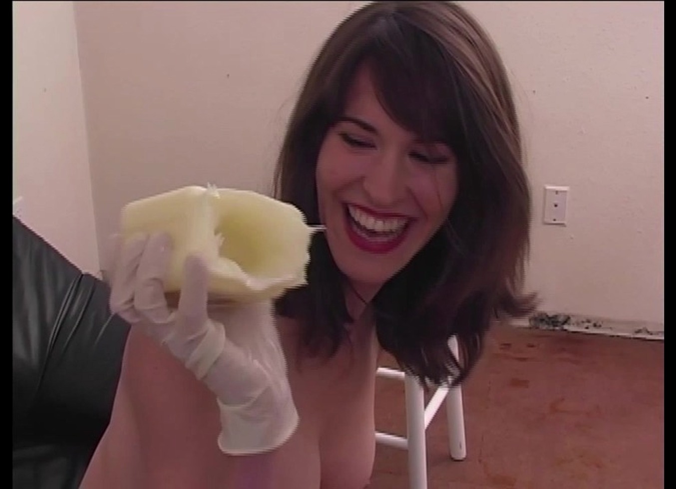 Amateur Wannabe Porn Stars Give Sloppy Handjobs W Cum Shots