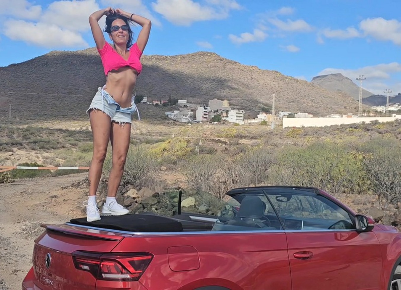 Hot Brunette Gets Fucked In My Convertible