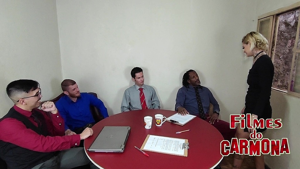 impresa come il profitto dell'anno con orgia tra i funzionari (Carmona, Japa Loki, Russah, Suzie Slut, Clarkes Boutaine, Jow Jow) empresa comemora os lucros do ano com orgia entre os funcionarios (Carmona, Japa Loki, Russah, Suzie Slut, Clarkes Boutaine, Jow Jow)