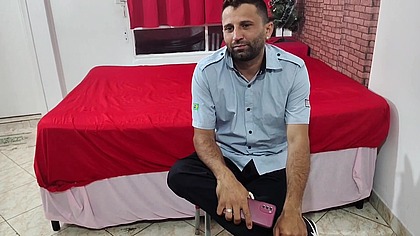 Papai lingua lambida dentro da etapa filha bunda sufocamento nadegas
