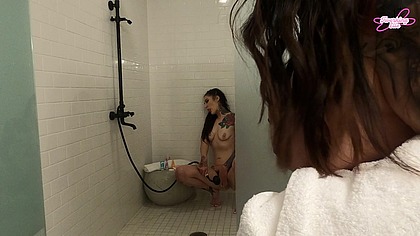 Jerking Off In The Shower (Full Length)